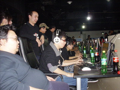 比赛暂停并 比赛暂停并